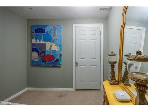 66 Yarmouth Drive, London, ON - Indoor Photo Showing Other Room