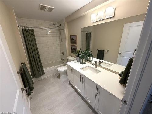 115-39 Sister Varga Terrace, Hamilton, ON - Indoor Photo Showing Bathroom