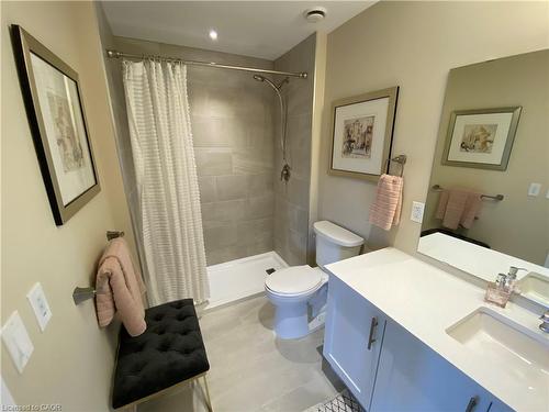 115-39 Sister Varga Terrace, Hamilton, ON - Indoor Photo Showing Bathroom