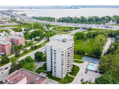 809-1201 North Shore Boulevard E Burlington, ON L7S 1Z5