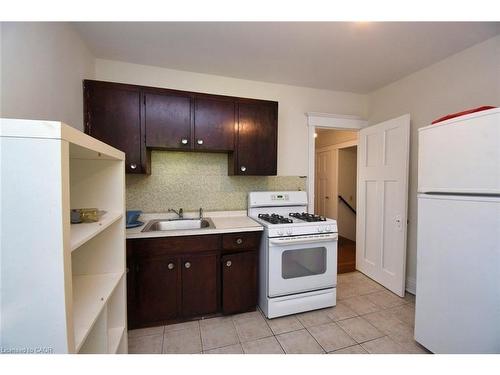 14 Spruceside Avenue, Hamilton, ON - Indoor Photo Showing Kitchen