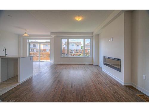 100 Moss Drive Drive, Cambridge, ON - Indoor Photo Showing Living Room With Fireplace