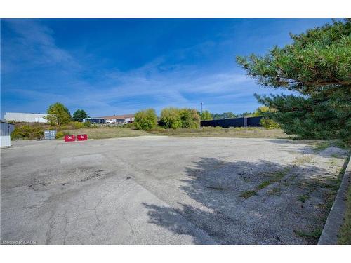 136 Dearborn Place, Waterloo, ON 