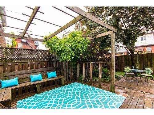 19 Gilmour Place, Hamilton, ON - Outdoor