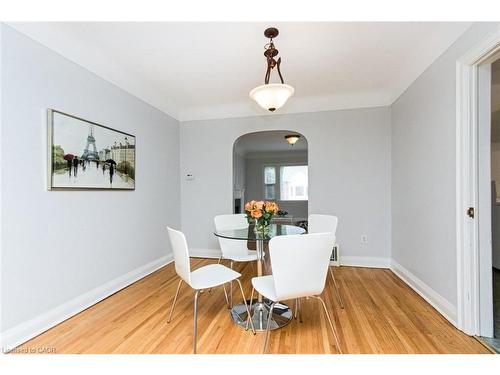 19 Gilmour Place, Hamilton, ON - Indoor Photo Showing Dining Room