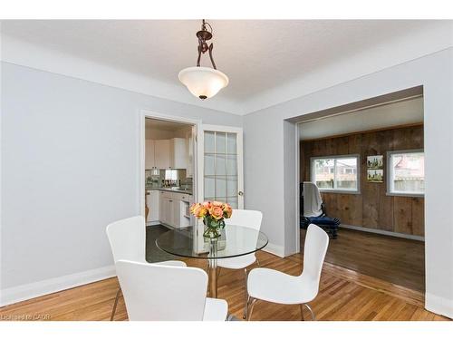 19 Gilmour Place, Hamilton, ON - Indoor Photo Showing Dining Room