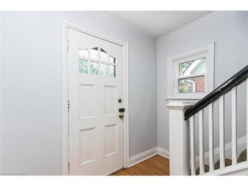 19 Gilmour Place, Hamilton, ON - Indoor Photo Showing Other Room