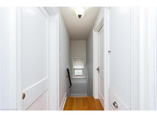 19 Gilmour Place, Hamilton, ON - Indoor Photo Showing Other Room