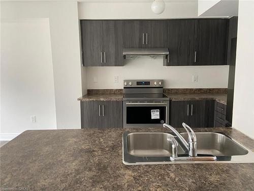 44-200 Veterans Drive, Brampton, ON - Indoor Photo Showing Kitchen With Stainless Steel Kitchen With Double Sink