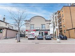 10 Main Street  Mississauga, ON L5M 1X3