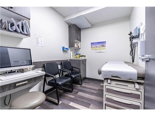 10 Main Street, Mississauga, ON 