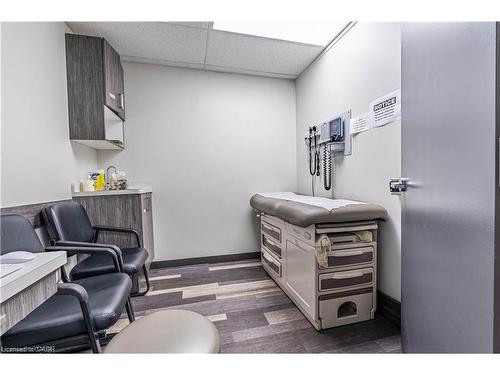 10 Main Street, Mississauga, ON 