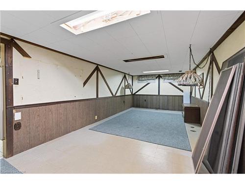 33 Goldfinch Road, Hamilton, ON - Indoor Photo Showing Other Room