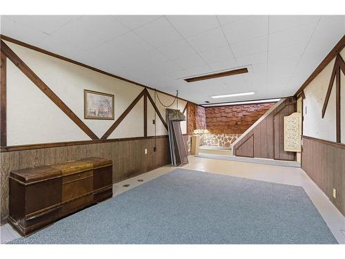 33 Goldfinch Road, Hamilton, ON - Indoor Photo Showing Other Room