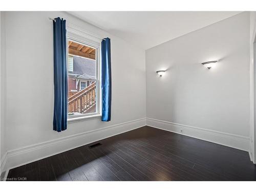 26 James Street, Cambridge, ON 