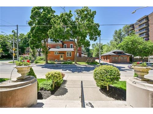 Ll2-86 Herkimer Street, Hamilton, ON - Outdoor