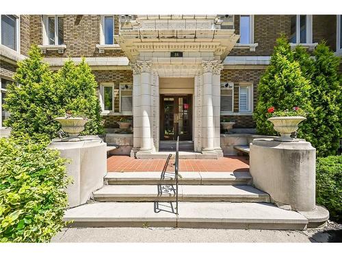 Ll2-86 Herkimer Street, Hamilton, ON - Outdoor