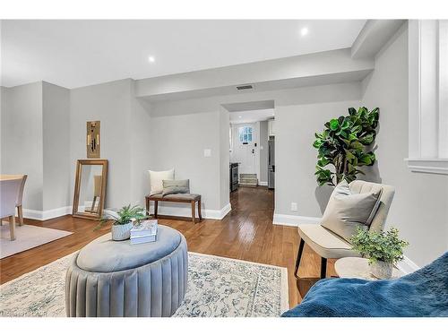 Ll2-86 Herkimer Street, Hamilton, ON - Indoor Photo Showing Living Room