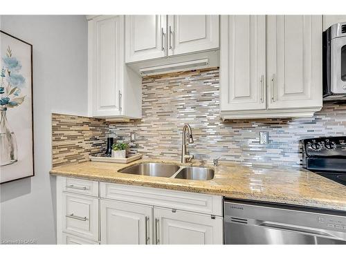 Ll2-86 Herkimer Street, Hamilton, ON - Indoor Photo Showing Kitchen With Double Sink With Upgraded Kitchen