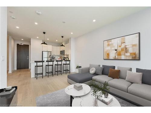 507-101 Locke Street S, Hamilton, ON - Indoor Photo Showing Living Room