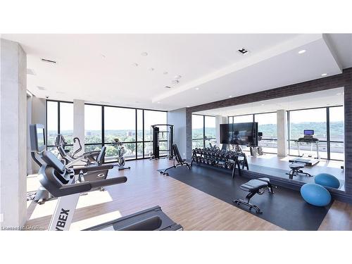 507-101 Locke Street S, Hamilton, ON - Indoor Photo Showing Gym Room