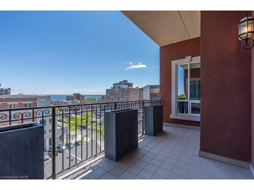 Ph1-445 Elizabeth Street, Burlington, ON - Outdoor With Exterior