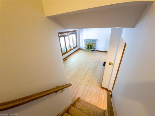 164 Laurier Avenue, Hamilton, ON - Indoor Photo Showing Other Room