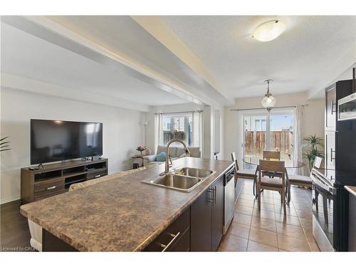9 Lynch Crescent, Binbrook, ON - Indoor Photo Showing Kitchen With Double Sink
