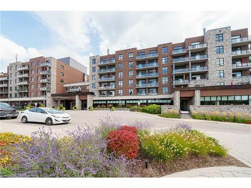 206-3290 New Street, Burlington, ON - Outdoor With Facade