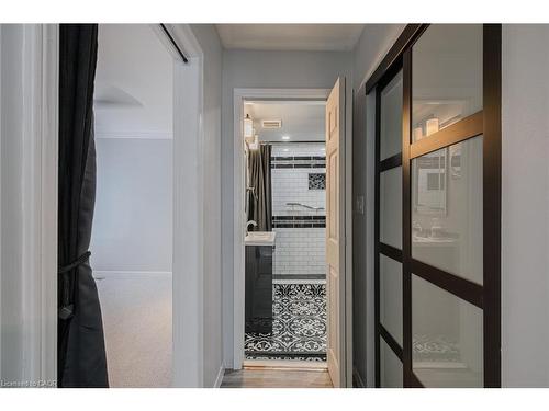 5 Dalhousie Avenue, Hamilton, ON - Indoor Photo Showing Other Room