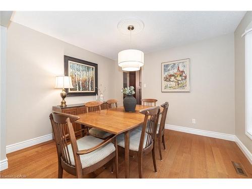 1423 Ravensmoor Crescent, Mississauga, ON - Indoor Photo Showing Dining Room