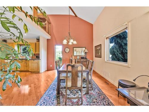 94 Highway 8, Flamborough, ON - Indoor Photo Showing Dining Room
