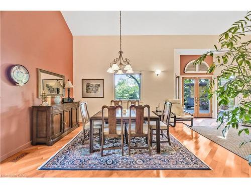 94 Highway 8, Flamborough, ON - Indoor Photo Showing Dining Room