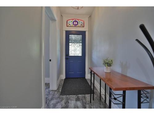 48 Pearl Street N, Hamilton, ON - Indoor Photo Showing Other Room