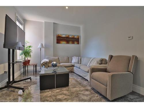 48 Pearl Street N, Hamilton, ON - Indoor Photo Showing Living Room