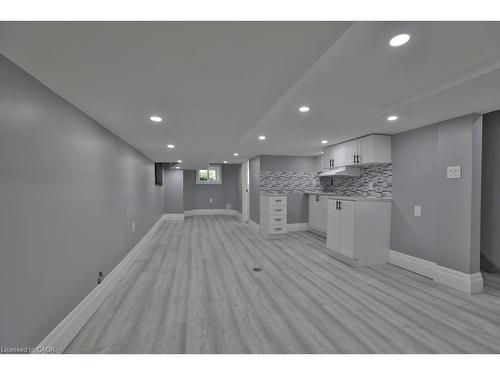 48 Pearl Street N, Hamilton, ON - Indoor Photo Showing Other Room