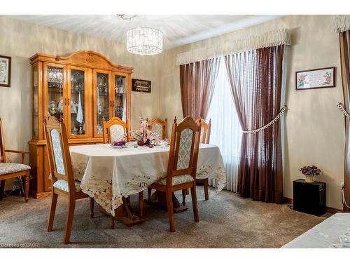 23 Fonthill Road, Hamilton, ON - Indoor Photo Showing Dining Room