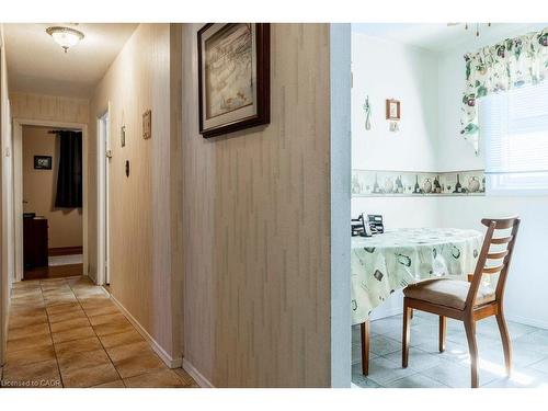 23 Fonthill Road, Hamilton, ON - Indoor