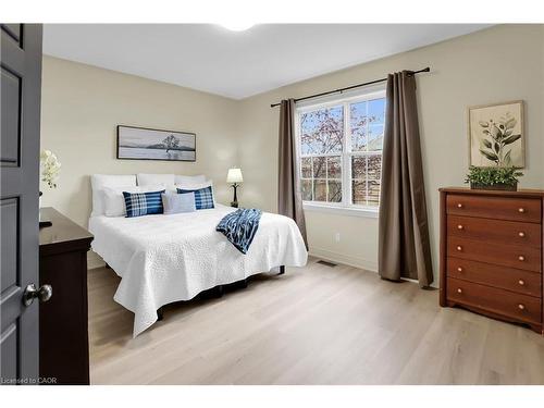 3238 Charleston Drive, Ridgeway, ON - Indoor Photo Showing Bedroom