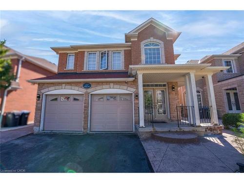 17 Charger Lane  Brampton, ON L7A 3B2