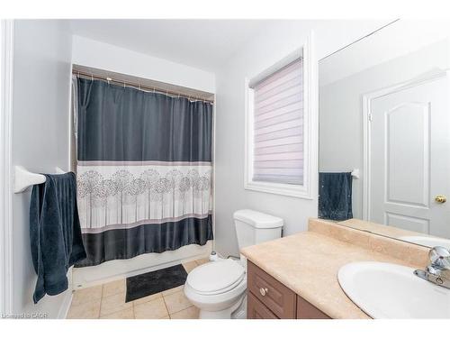 17 Charger Lane, Brampton, ON - Indoor Photo Showing Bathroom