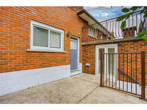 633 Rosseau Road, Hamilton, ON - Outdoor With Exterior