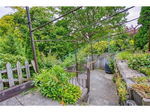 633 Rosseau Road, Hamilton, ON - Outdoor