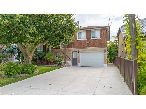 633 Rosseau Road, Hamilton, ON - Outdoor With Facade