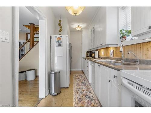 11011 Guelph Line, Milton, ON - Indoor Photo Showing Kitchen With Double Sink