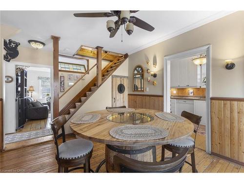 11011 Guelph Line, Milton, ON - Indoor Photo Showing Dining Room