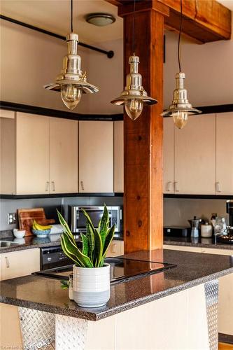 44-36 Margaret Street, Hamilton, ON - Indoor Photo Showing Kitchen