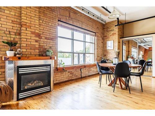 44-36 Margaret Street, Hamilton, ON - Indoor With Fireplace