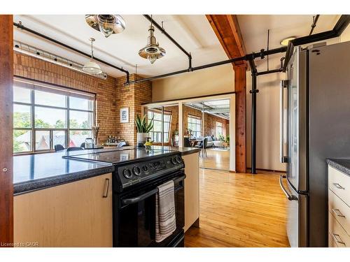 44-36 Margaret Street, Hamilton, ON - Indoor Photo Showing Kitchen