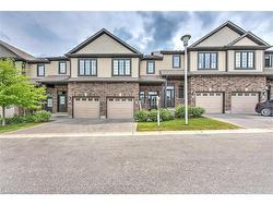 47-1030 Oakcrossing Gate S London, ON N6H 0H1